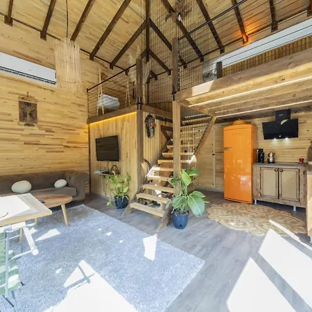 Hotel Peaceful Bungalow In Nature W Garden In 4*