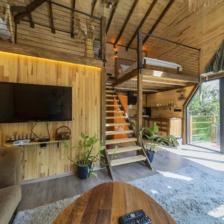 Peaceful Bungalow In Nature W Garden In 4*