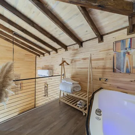 Peaceful Bungalow In Nature W Garden In Hotel 4*