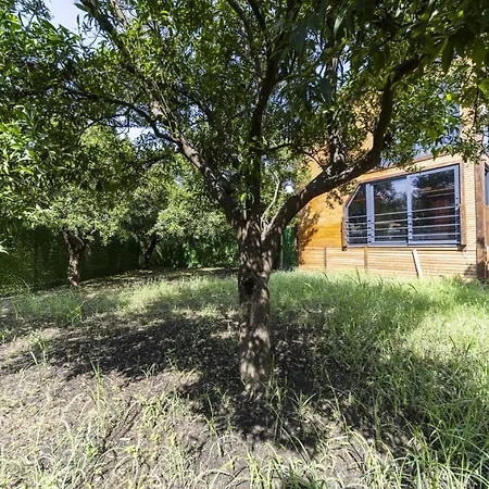Hotel Peaceful Bungalow In Nature W Garden In