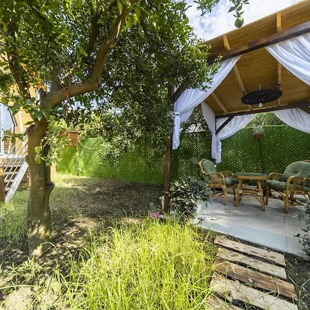 Peaceful Bungalow In Nature W Garden In 4*